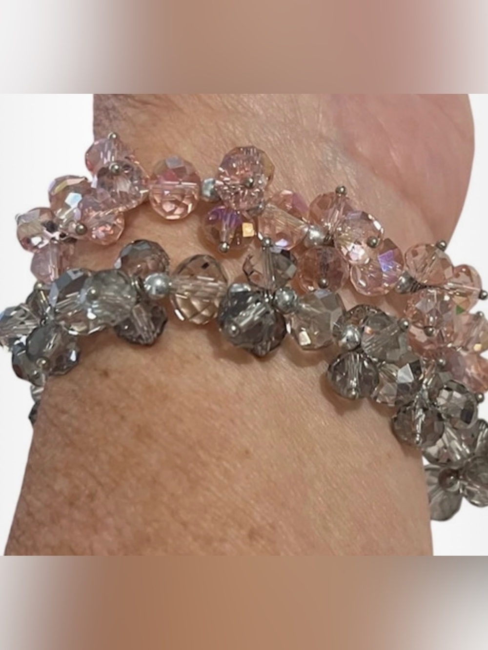 Stretch bead bracelets lot of 2 acrylic beaded pink and gray 
Dainty fashion